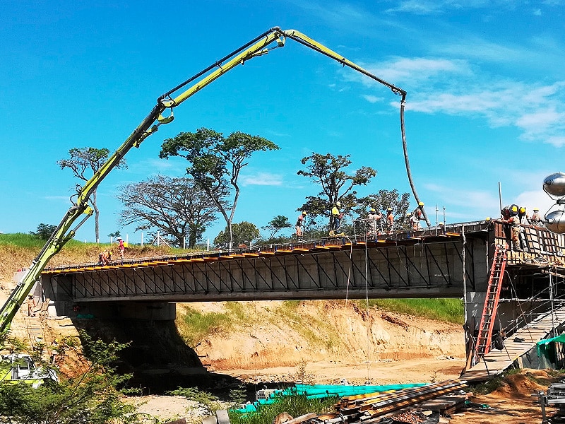 Infraestrutura urbana com o método parede de concreto